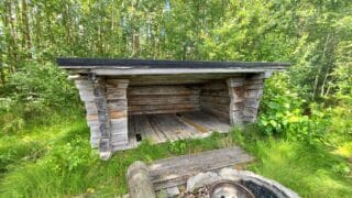Päiväjärvis vindskydd.